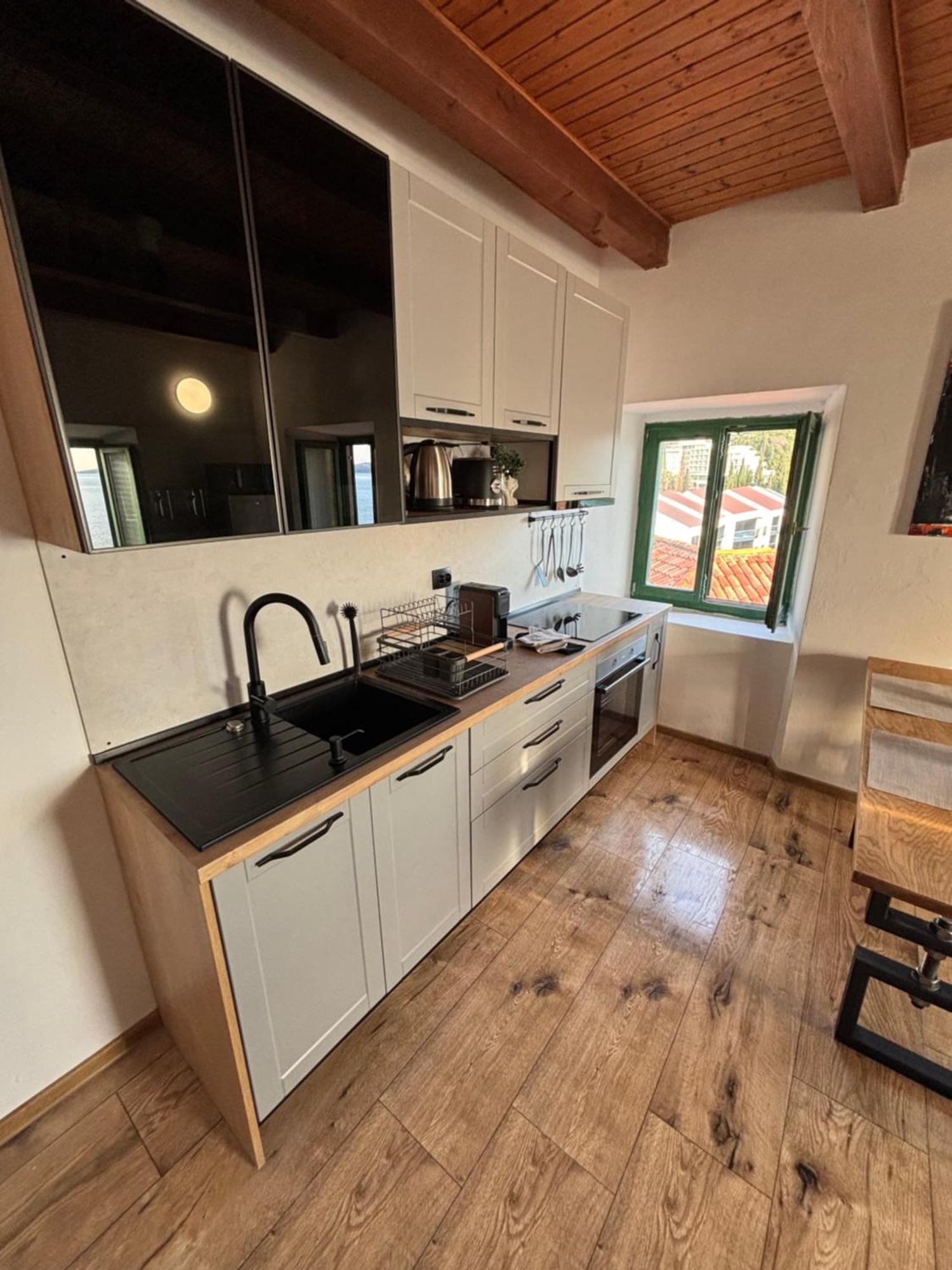 Apartament Soti *